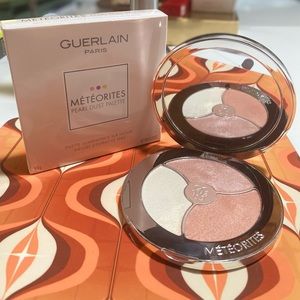 Guerlain Meteorites Pearl Dust Palette